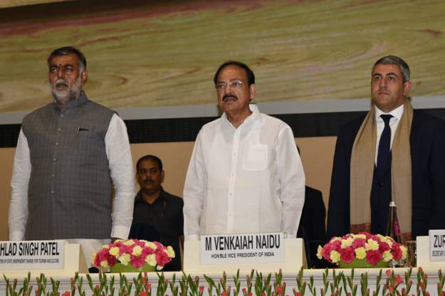 Vice President Venkaiah Naidu presents the National Tourism Awards 2017-18 on World Tourism Day in New Delhi